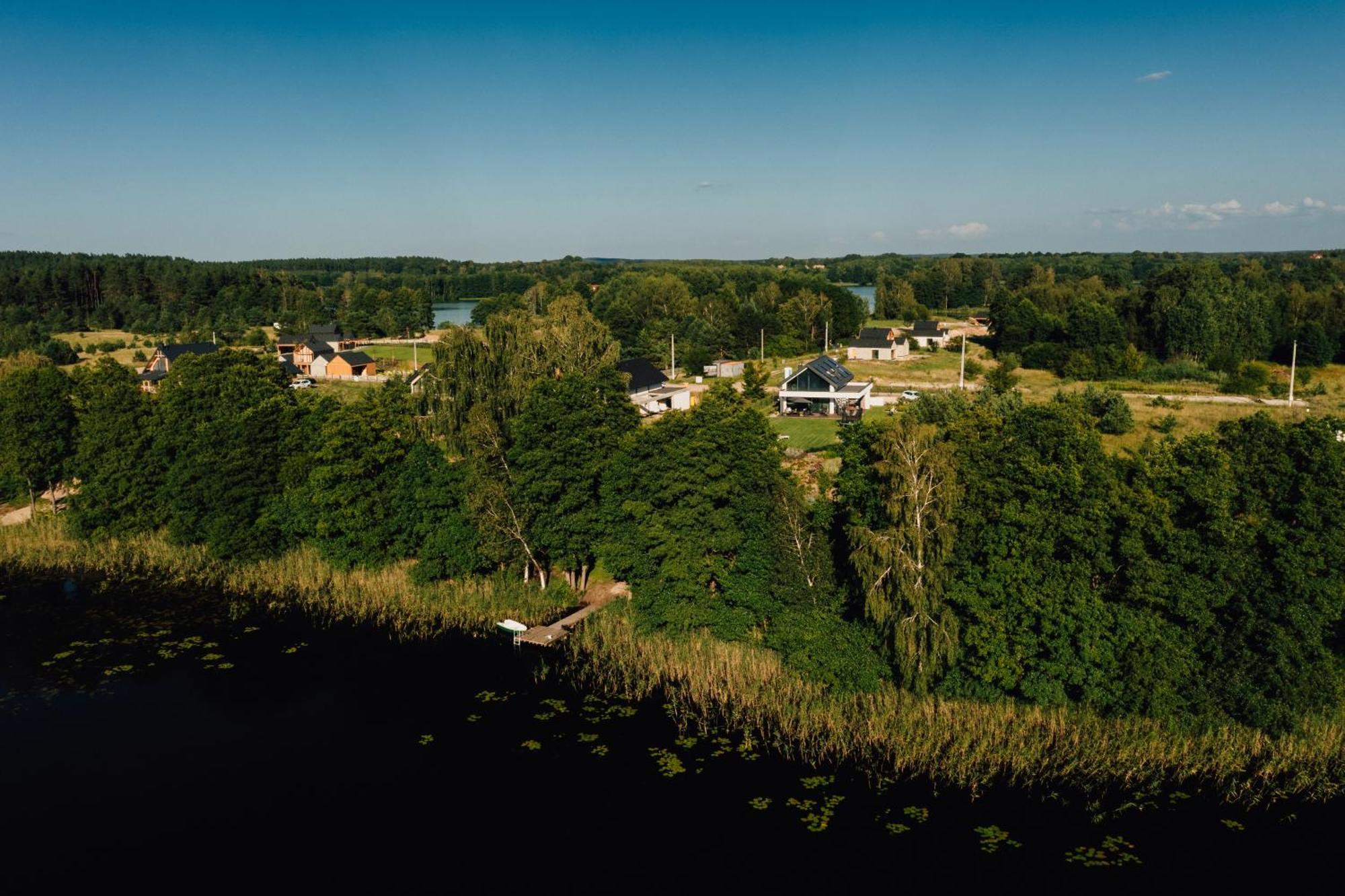 Kalwa Lake House - Dom Nad Jeziorem Z Prywatnym Pomostem I Jacuzzi Oraz Sprzetem Wodnym Pasym Exterior foto
