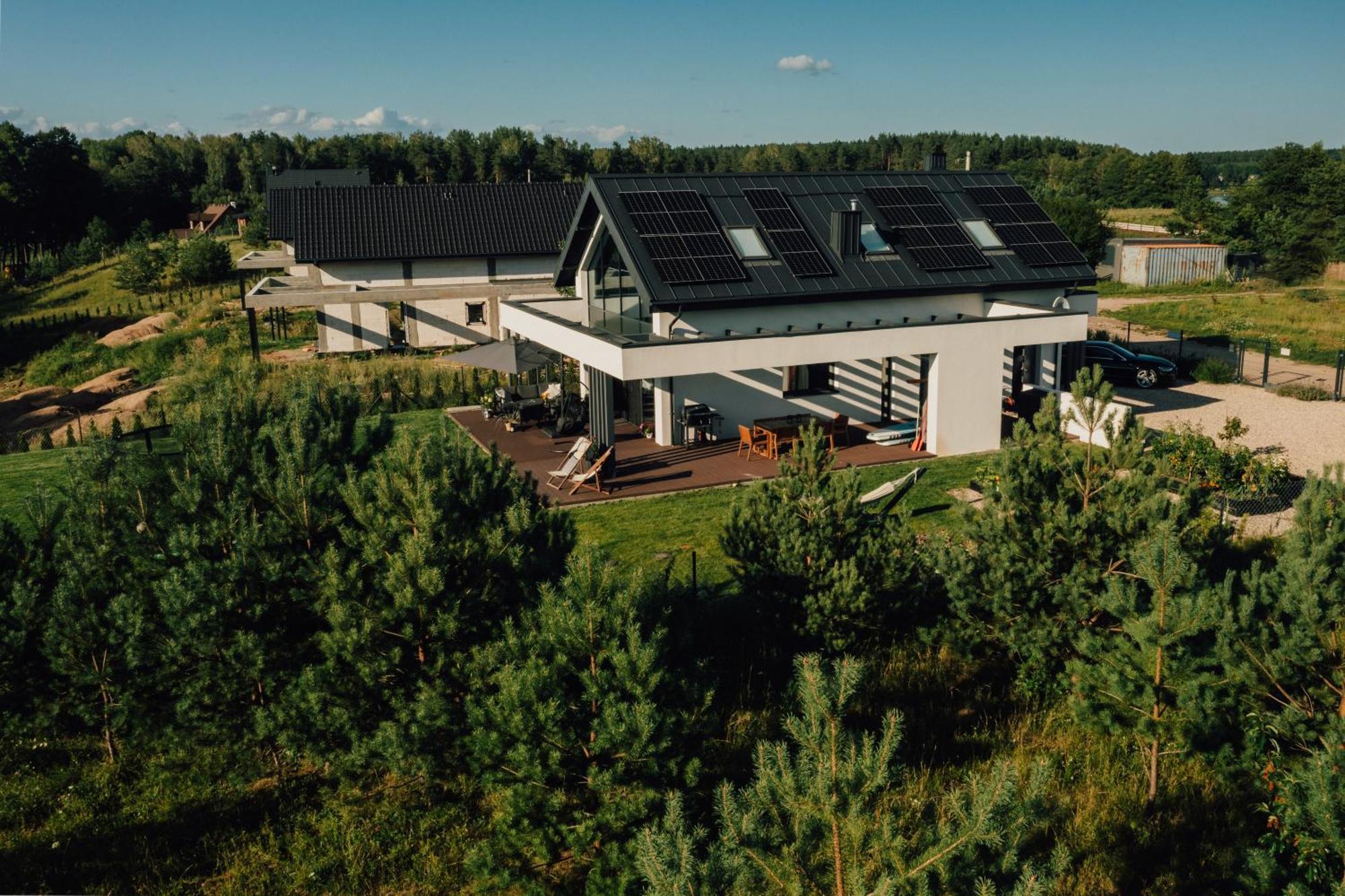 Kalwa Lake House - Dom Nad Jeziorem Z Prywatnym Pomostem I Jacuzzi Oraz Sprzetem Wodnym Pasym Exterior foto
